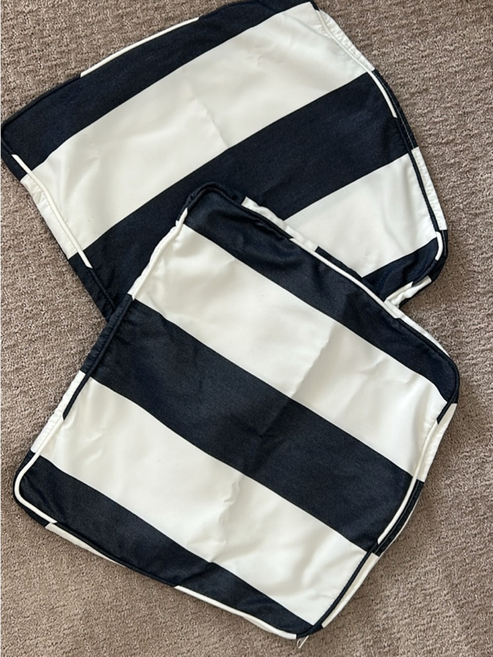 Pottery Barn Sunbrella outdoor seat Cushion Covers (Set of 2) navy and white